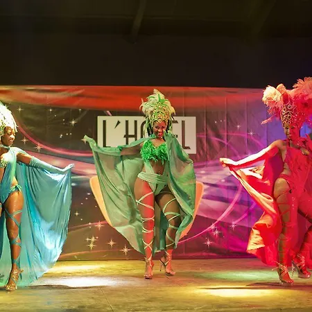 Larissa Club אתר נופש סייד
